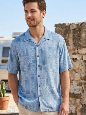Blue Vintage-Inspired Short Sleeve Button-Down Camp Shirt